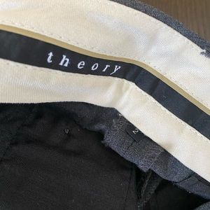 Theory dress pant. Size 2 grey